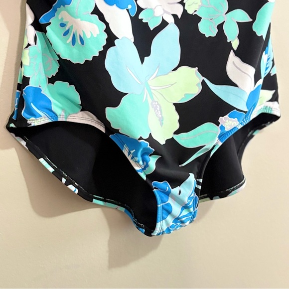3/$10⚡️Black & Blue Tropical Floral One Piece Swimsuit Plus Size - Picture 8 of 13